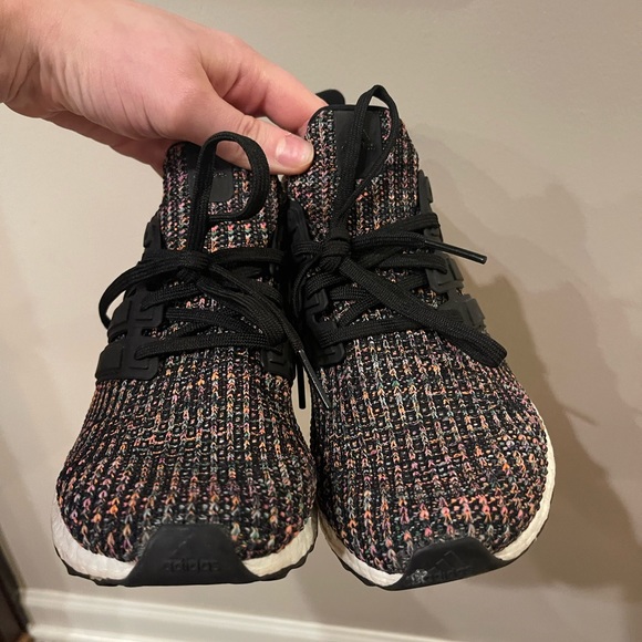 Adidas Ultra Boosts - Picture 1 of 5